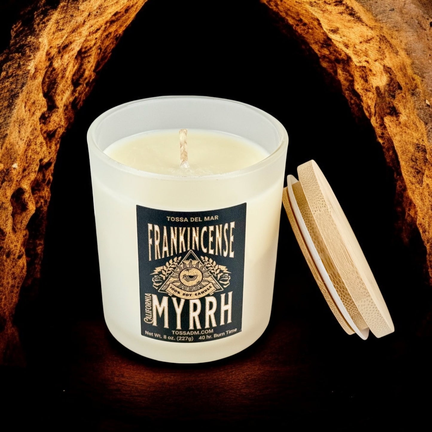FRANKINCENSE & MYRRH Scented Soy Candle - Unleash Ancient Allure with Every Flicker